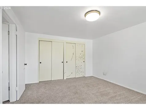 16841 SE Franklin Street Portland OR 97236
