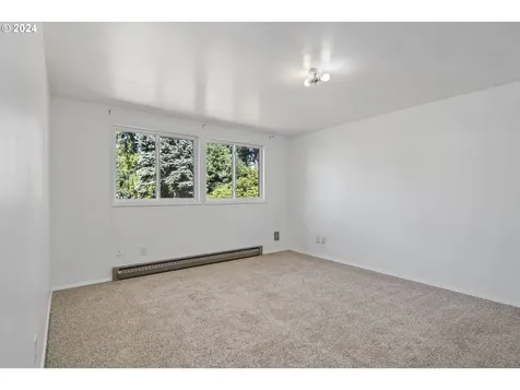 16841 SE Franklin Street Portland OR 97236