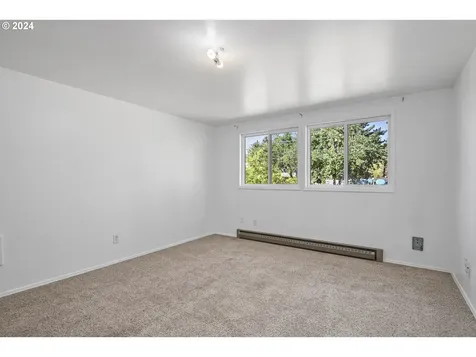 16841 SE Franklin Street Portland OR 97236