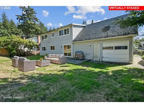 16841 SE Franklin Street Portland OR 97236