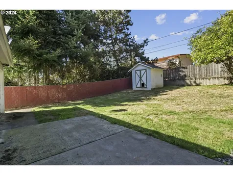 16841 SE Franklin Street Portland OR 97236