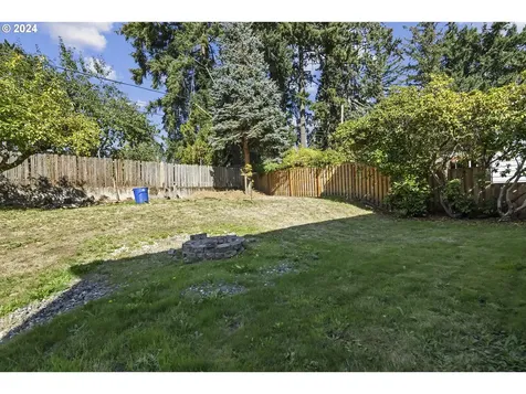 16841 SE Franklin Street Portland OR 97236