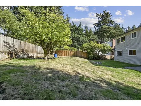 16841 SE Franklin Street Portland OR 97236