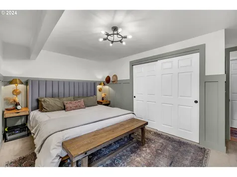 5822 SW Multnomah Boulevard Portland OR 97219