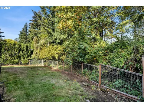 5822 SW Multnomah Boulevard Portland OR 97219