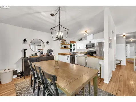 5822 SW Multnomah Boulevard Portland OR 97219