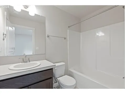 8821 SW Thorn Street Portland OR 97223