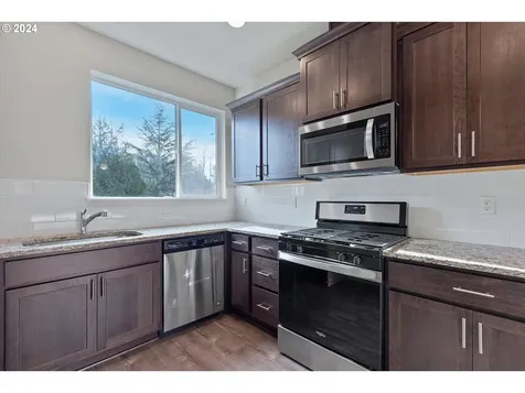 8821 SW Thorn Street Portland OR 97223