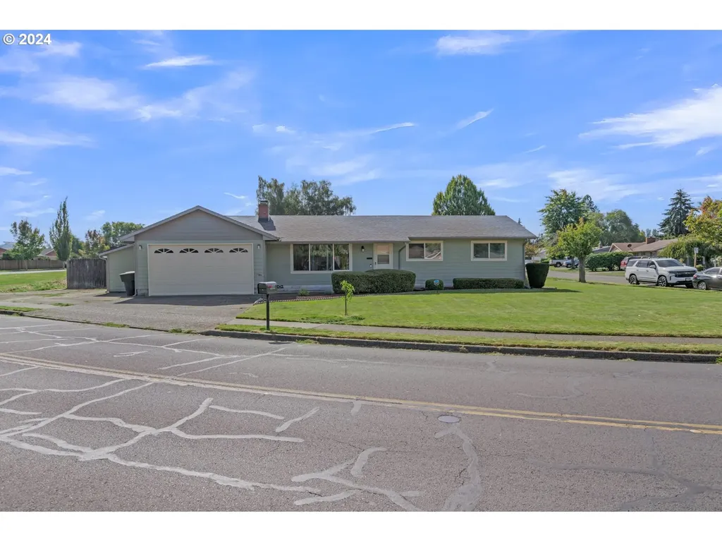 3217 Maple Street Longview WA 98632