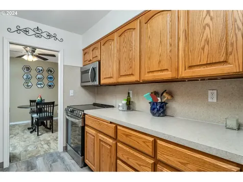 3217 Maple Street Longview WA 98632