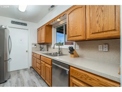 3217 Maple Street Longview WA 98632