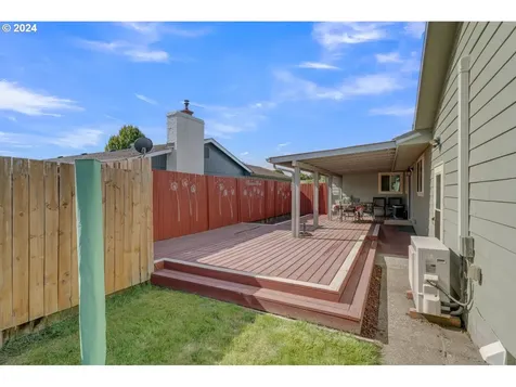 3217 Maple Street Longview WA 98632