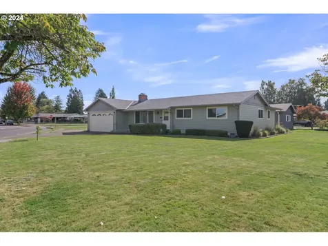 3217 Maple Street Longview WA 98632