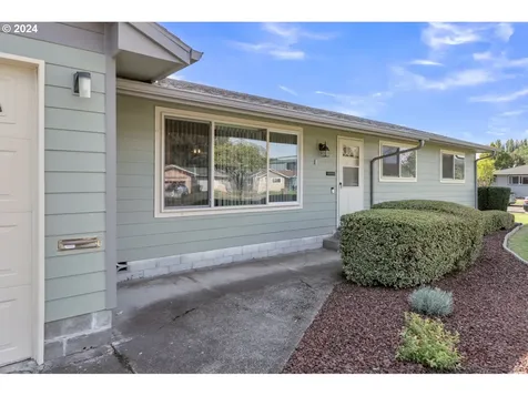 3217 Maple Street Longview WA 98632