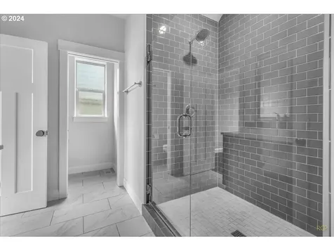 2157 Giovanni Avenue S Salem OR 97306