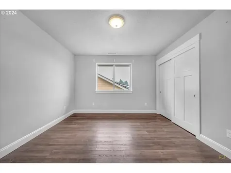 2157 Giovanni Avenue S Salem OR 97306