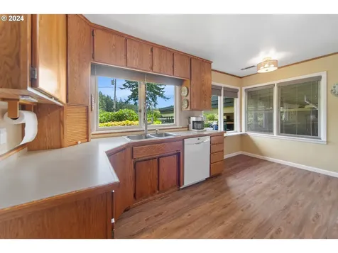 775 N 14th Street Coos Bay OR 97420