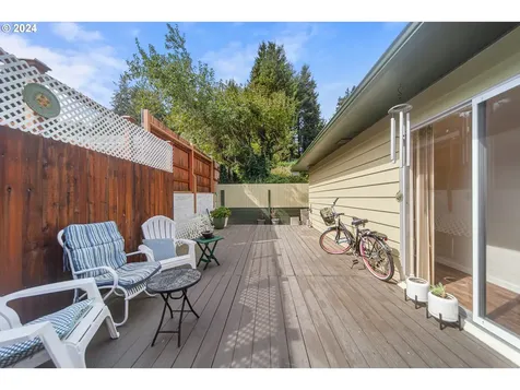 775 N 14th Street Coos Bay OR 97420
