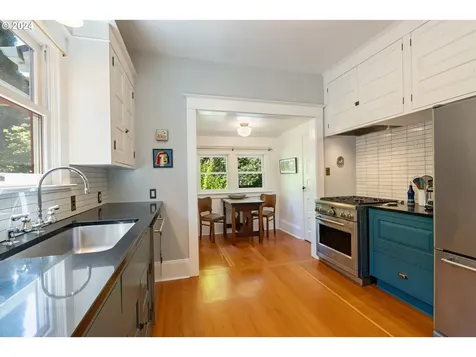 1815 Se 41st Avenue Portland OR 97214