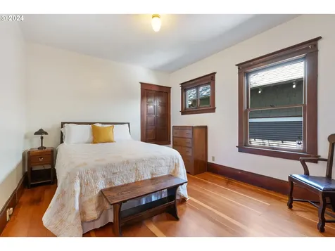 1815 Se 41st Avenue Portland OR 97214
