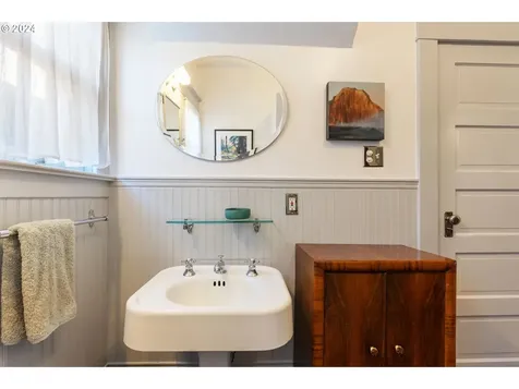 1815 Se 41st Avenue Portland OR 97214
