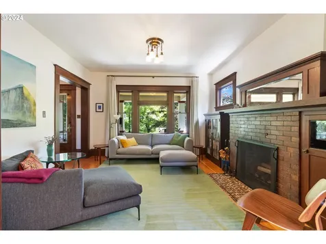 1815 Se 41st Avenue Portland OR 97214