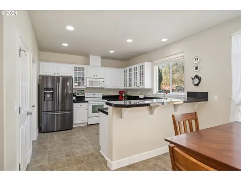 52091 SE 9th Street Scappoose OR 97056