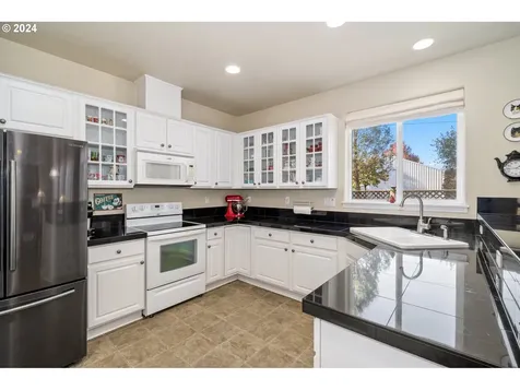 52091 SE 9th Street Scappoose OR 97056