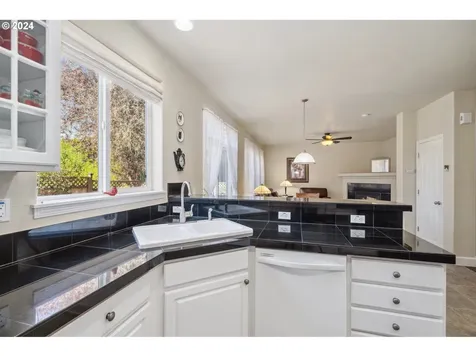 52091 SE 9th Street Scappoose OR 97056