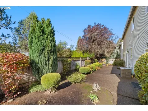 52091 SE 9th Street Scappoose OR 97056