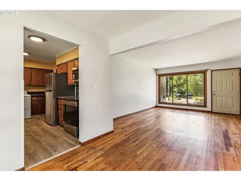 5820 N Maryland Avenue Portland OR 97217