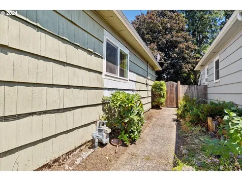 5820 N Maryland Avenue Portland OR 97217
