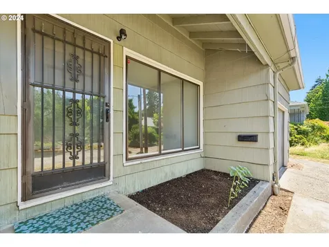 5820 N Maryland Avenue Portland OR 97217