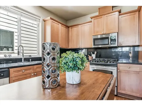337 Nw 209th Avenue Beaverton OR 97006
