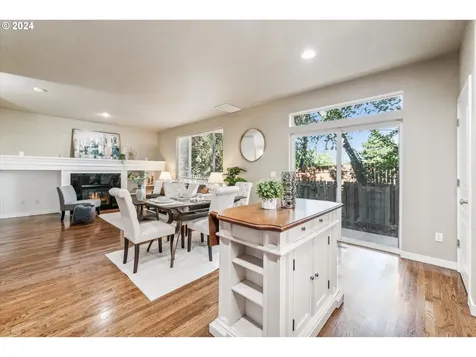 337 Nw 209th Avenue Beaverton OR 97006