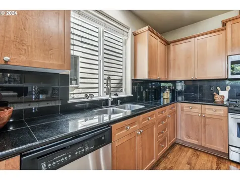 337 Nw 209th Avenue Beaverton OR 97006