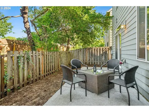 337 Nw 209th Avenue Beaverton OR 97006