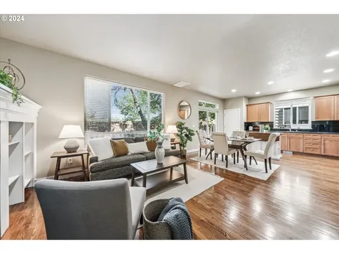 337 Nw 209th Avenue Beaverton OR 97006