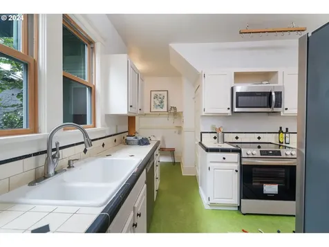 1544 NE 48th Avenue Portland OR 97213
