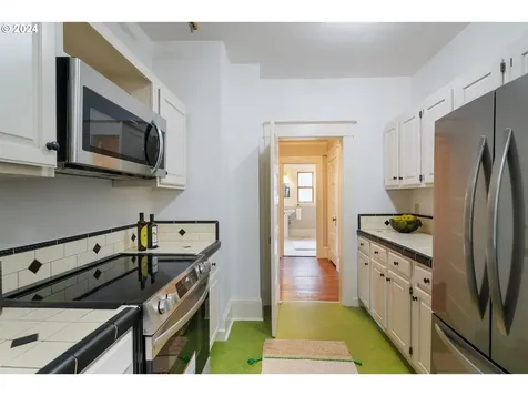 1544 NE 48th Avenue Portland OR 97213