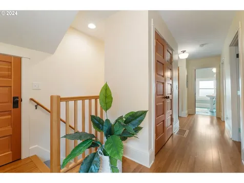1544 NE 48th Avenue Portland OR 97213