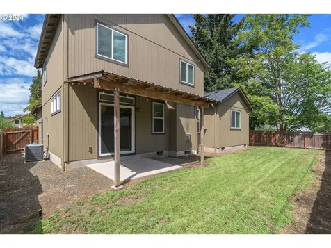 791 Rossmore Street Eugene OR 97404