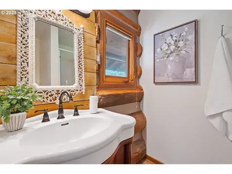 24174 S Log House Road Colton OR 97017
