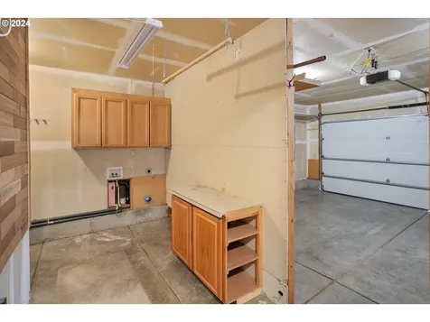 1778 Labona Drive Eugene OR 97404