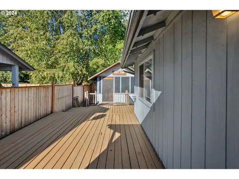 1778 Labona Drive Eugene OR 97404