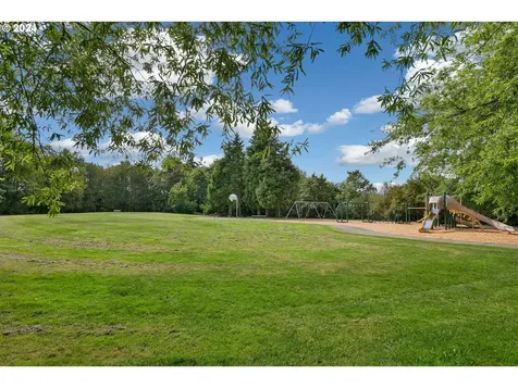 1778 Labona Drive Eugene OR 97404