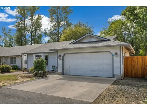 1778 Labona Drive Eugene OR 97404