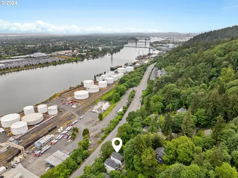 9530 NW Roseway Avenue Portland OR 97231
