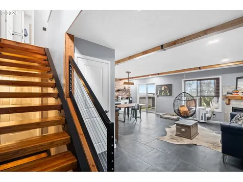 9530 NW Roseway Avenue Portland OR 97231