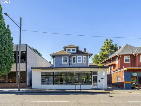 2144 NE Broadway Street Portland OR 97232